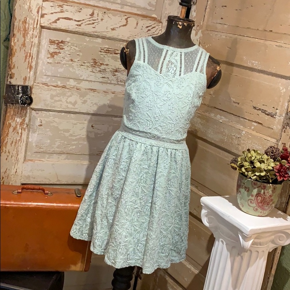 Boutique lacy dress